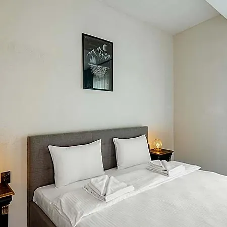 Centro Aparthotel 3*